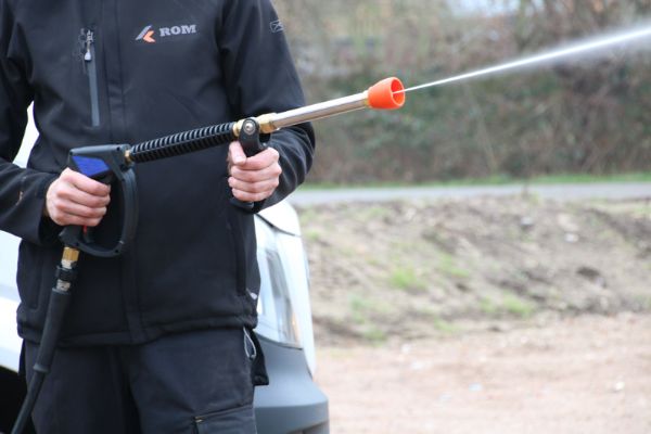 ROM toilet servicing accessories 4